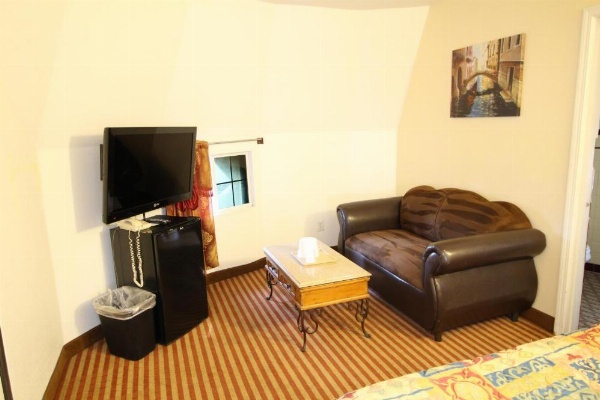 Wigwam Motel image 18