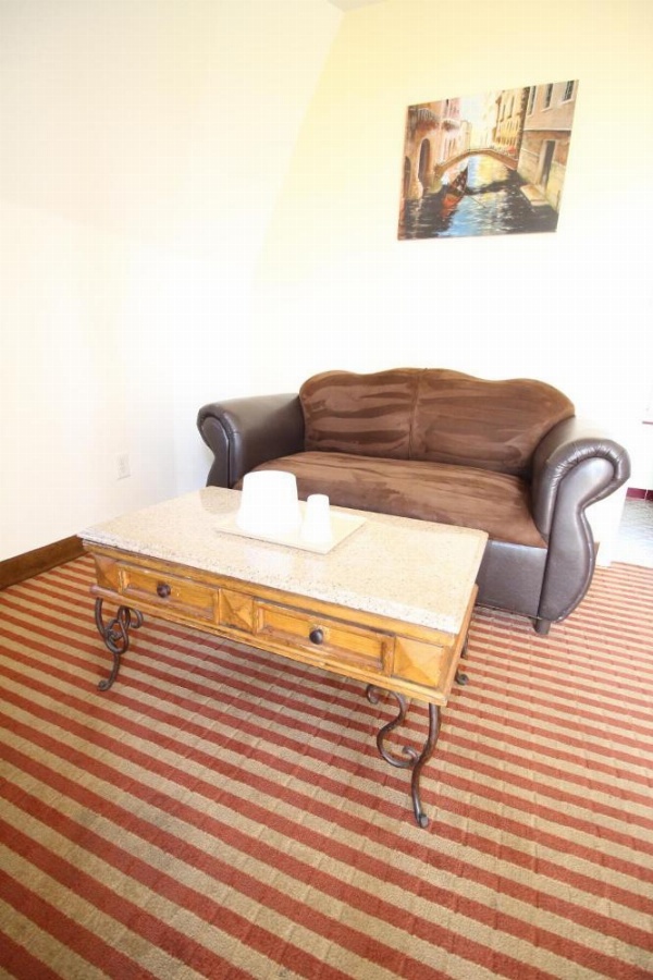 Wigwam Motel image 24