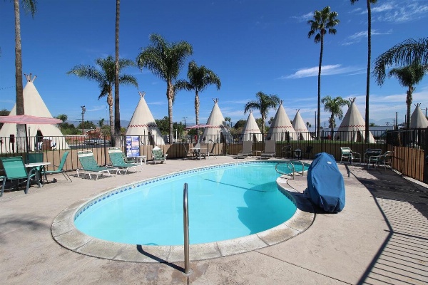 Wigwam Motel Main image